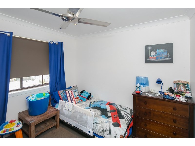 10 Innes Avenue, Molendinar QLD 4214