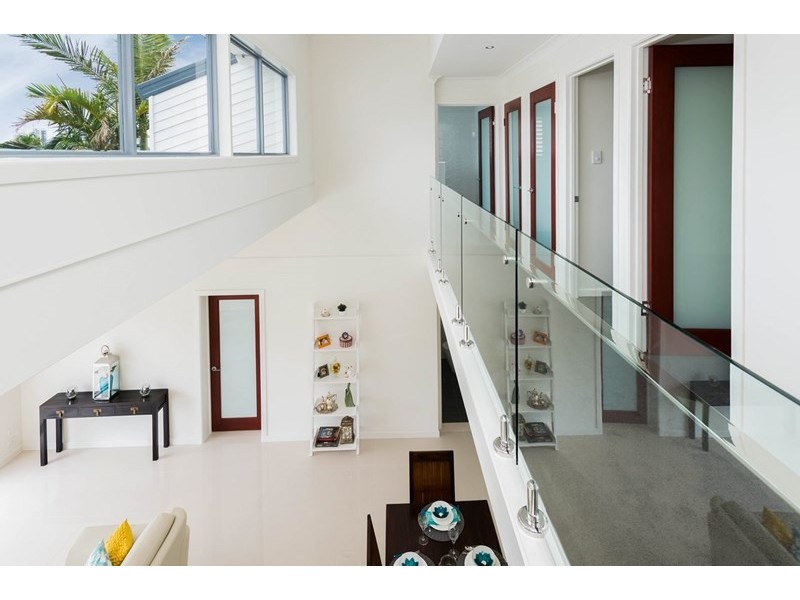 5 Pebble Beach Drive, Runaway Bay QLD 4216