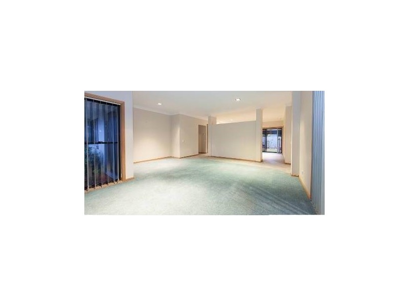 23 Martingale Circuit, Clear Island Waters QLD 4226