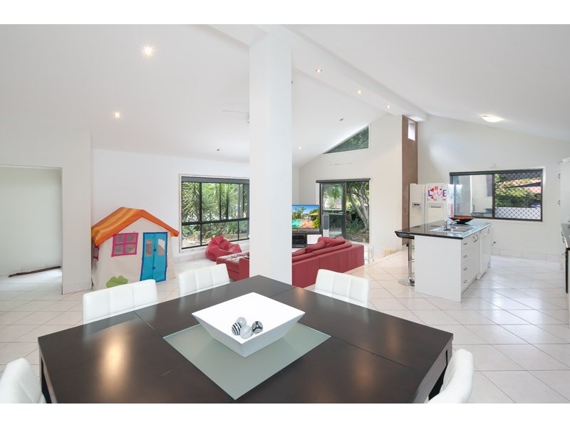 45 Discovery Drive, Helensvale QLD 4212