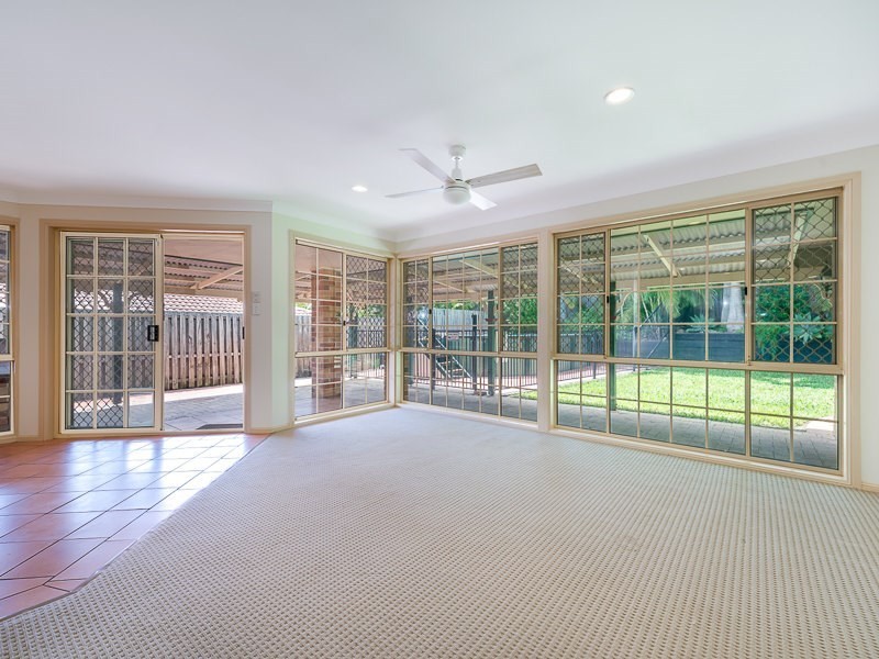 17 Castle Rock Street, Parkwood QLD 4214