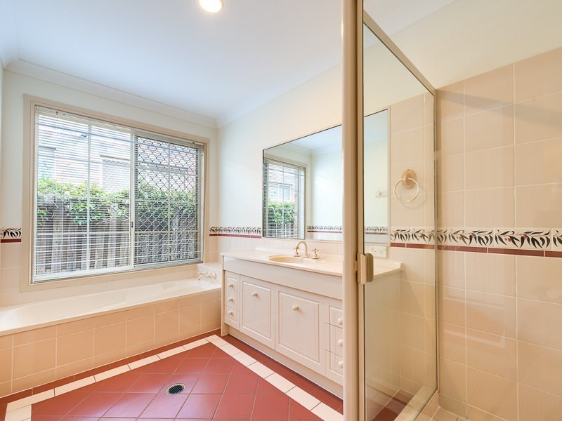 17 Castle Rock Street, Parkwood QLD 4214