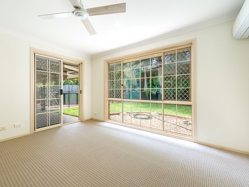 17 Castle Rock Street, Parkwood QLD 4214