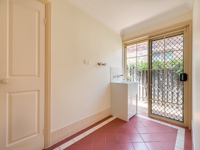 17 Castle Rock Street, Parkwood QLD 4214