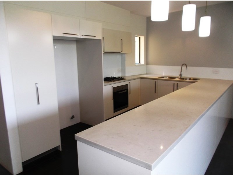 317/3 Pendraat Parade, Hope Island QLD 4212