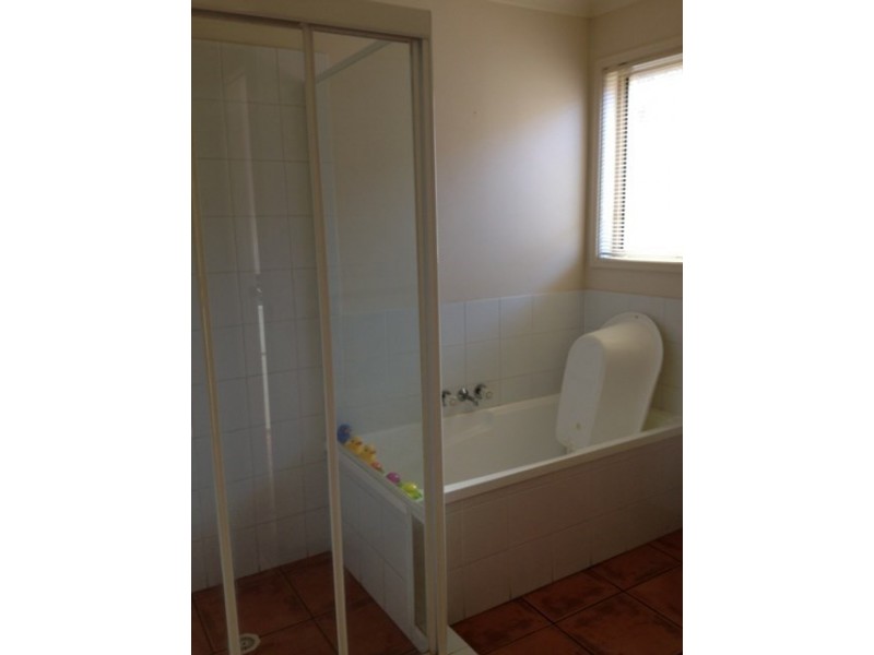 37 Marble Arch Place, Arundel QLD 4214