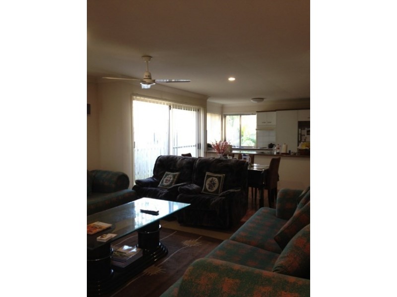 37 Marble Arch Place, Arundel QLD 4214