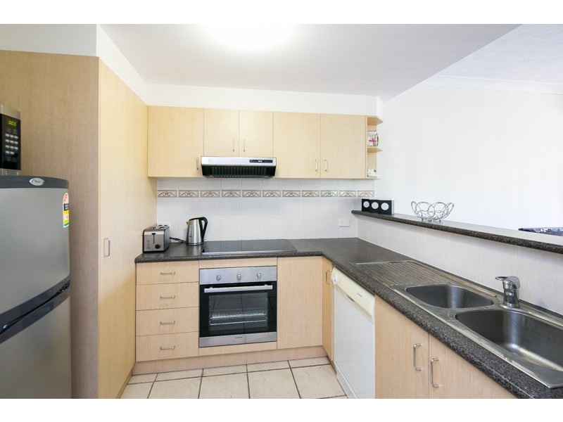 9/152 High Street, Southport QLD 4215