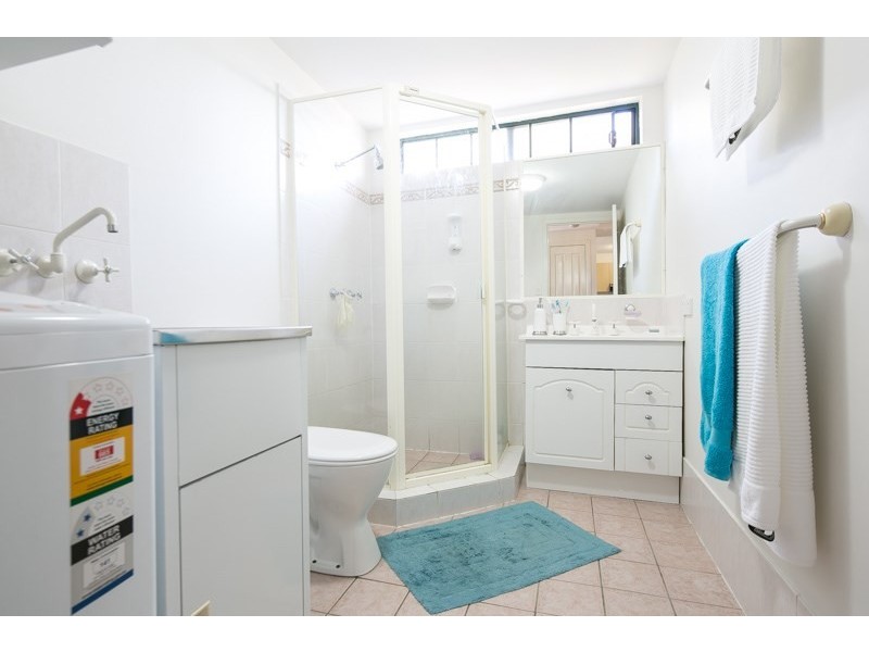 9/152 High Street, Southport QLD 4215