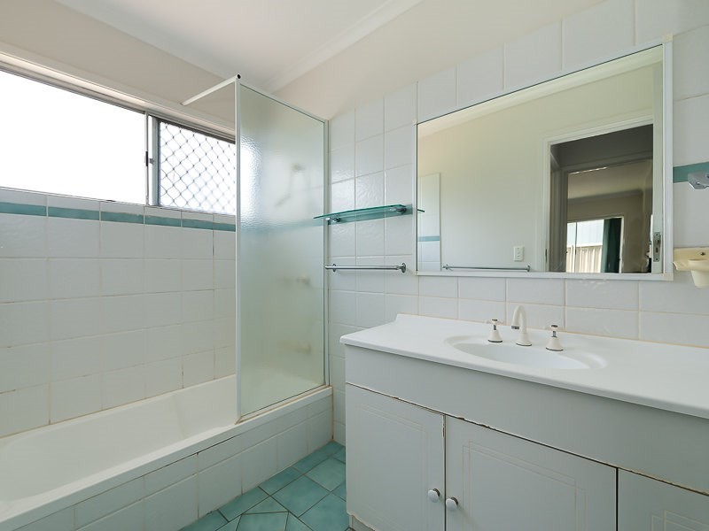 26 Jacaranda Avenue, Hollywell QLD 4216