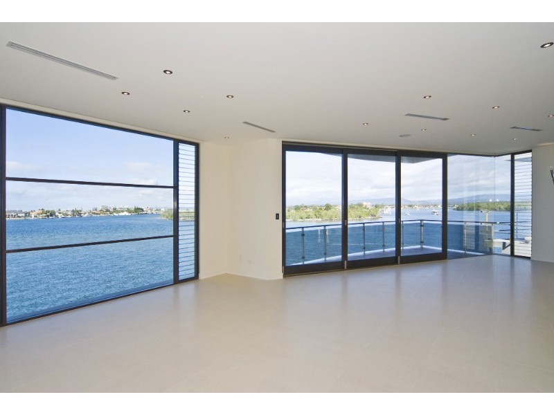 Paradise Point QLD 4216