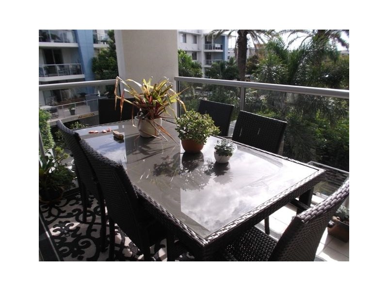 721/66 Sickle Avenue, Hope Island QLD 4212