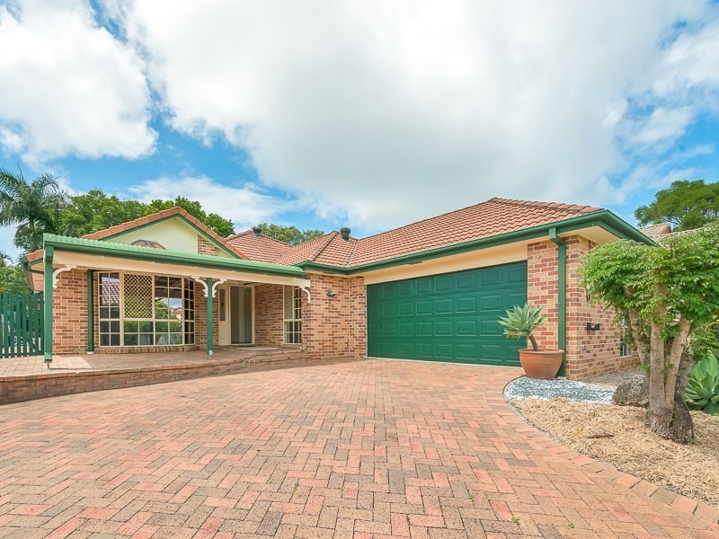 17 Castle Rock Street, Parkwood QLD 4214