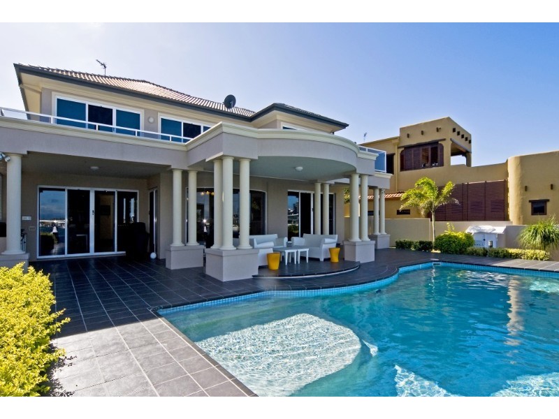 34 Brittanic Crescent, Paradise Point QLD 4216