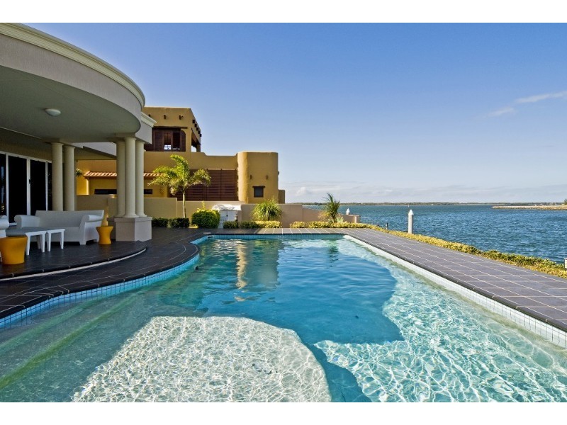 34 Brittanic Crescent, Paradise Point QLD 4216