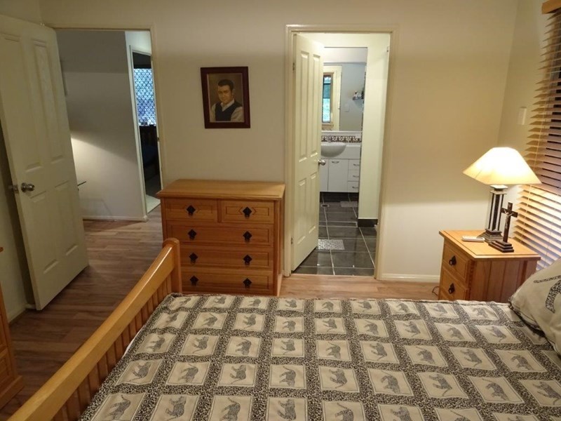 16 Bellona Court, Pacific Pines QLD 4211