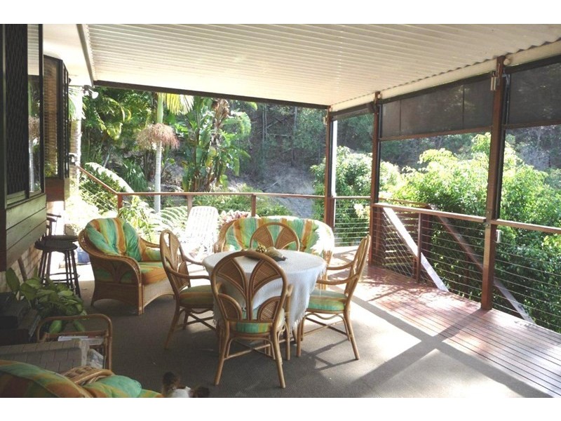 16 Bellona Court, Pacific Pines QLD 4211