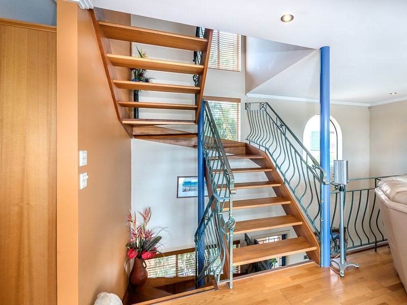 27 John Lund Drive, Hope Island QLD 4212