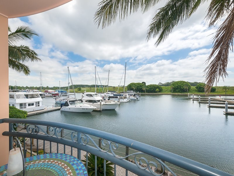 27 John Lund Drive, Hope Island QLD 4212