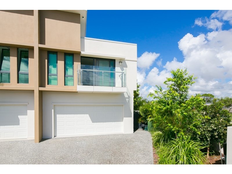 22A Ray Street, Runaway Bay QLD 4216