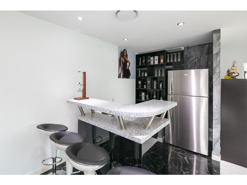 22A Ray Street, Runaway Bay QLD 4216