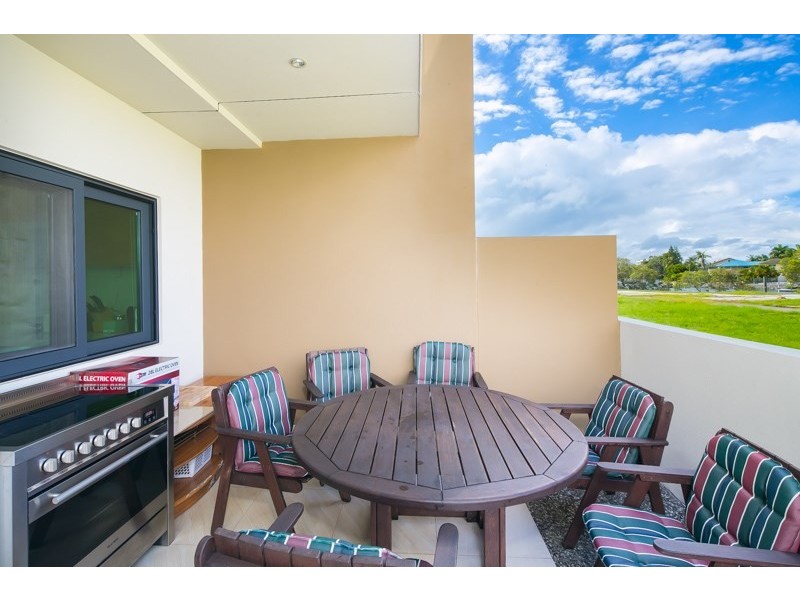 22A Ray Street, Runaway Bay QLD 4216