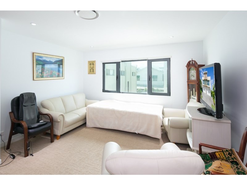 22B Ray Street, Runaway Bay QLD 4216
