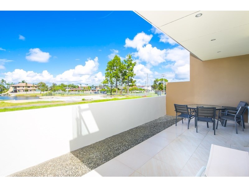 22B Ray Street, Runaway Bay QLD 4216