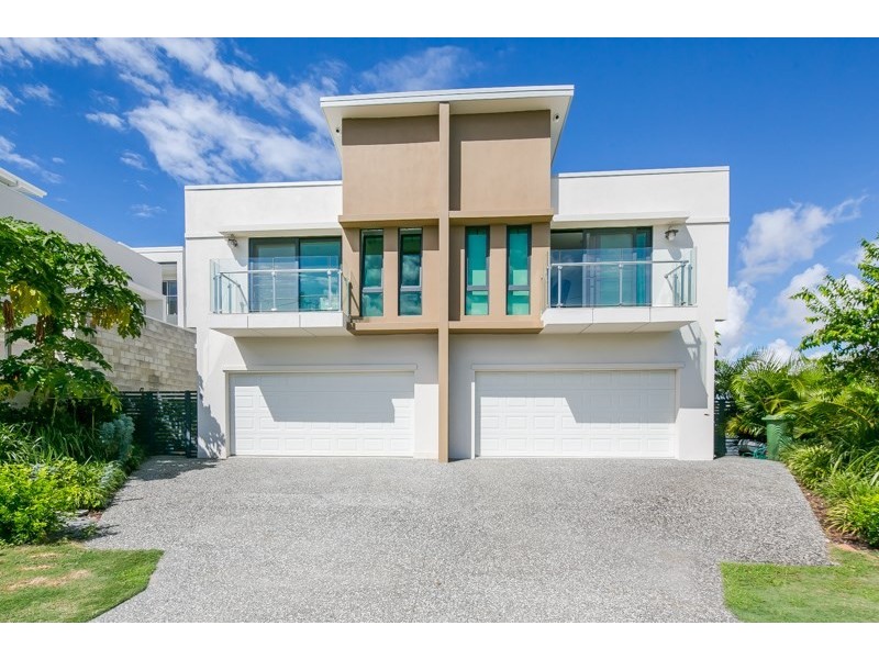 22B Ray Street, Runaway Bay QLD 4216