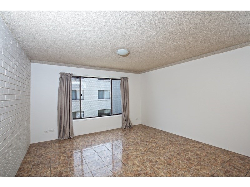 2/157 Muir Street, Labrador QLD 4215