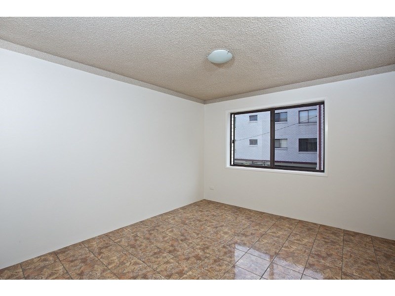 2/157 Muir Street, Labrador QLD 4215