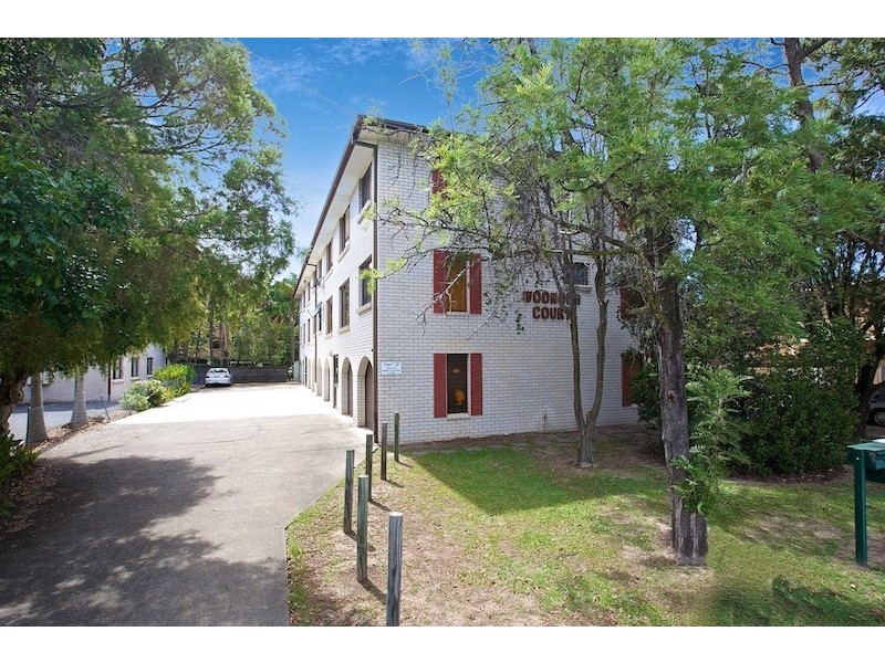 2/157 Muir Street, Labrador QLD 4215
