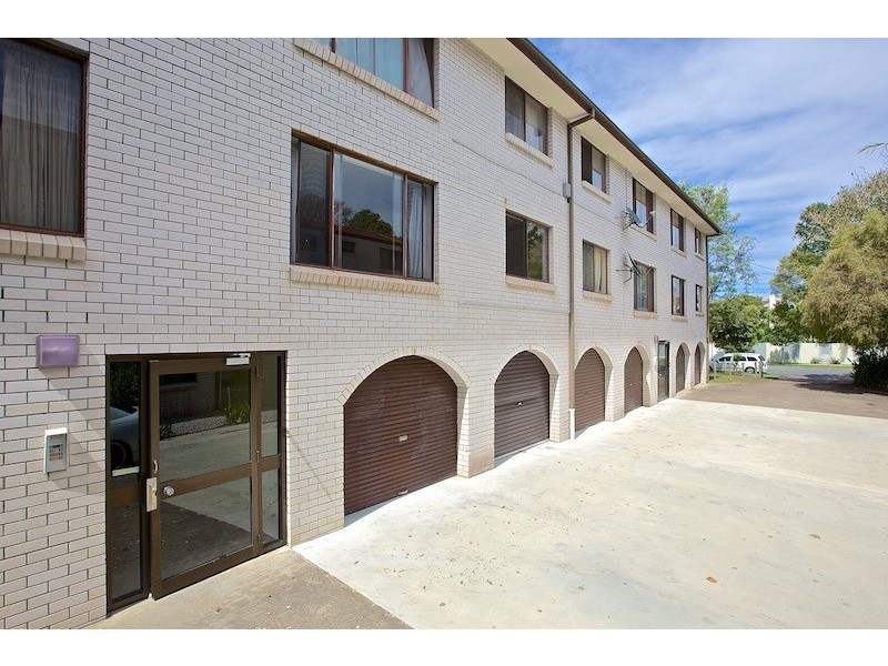 2/157 Muir Street, Labrador QLD 4215