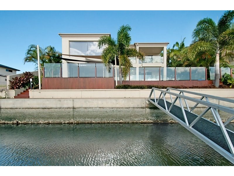27 King Charles, Paradise Point QLD 4216