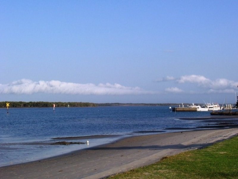 13 Centenary Drive, Hollywell QLD 4216