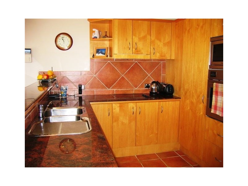 86 John Lund Drive, Hope Island QLD 4212