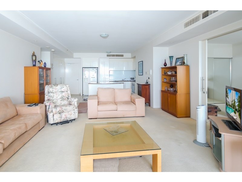 71/326 Marine Parade, Labrador QLD 4215