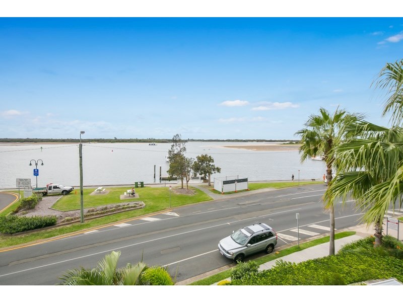 71/326 Marine Parade, Labrador QLD 4215