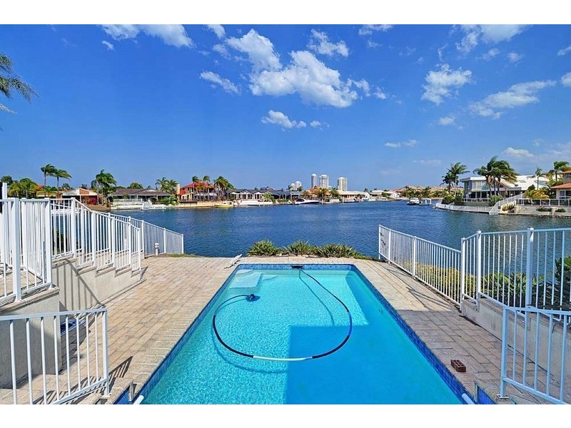 71 Cockleshell Court, Runaway Bay QLD 4216