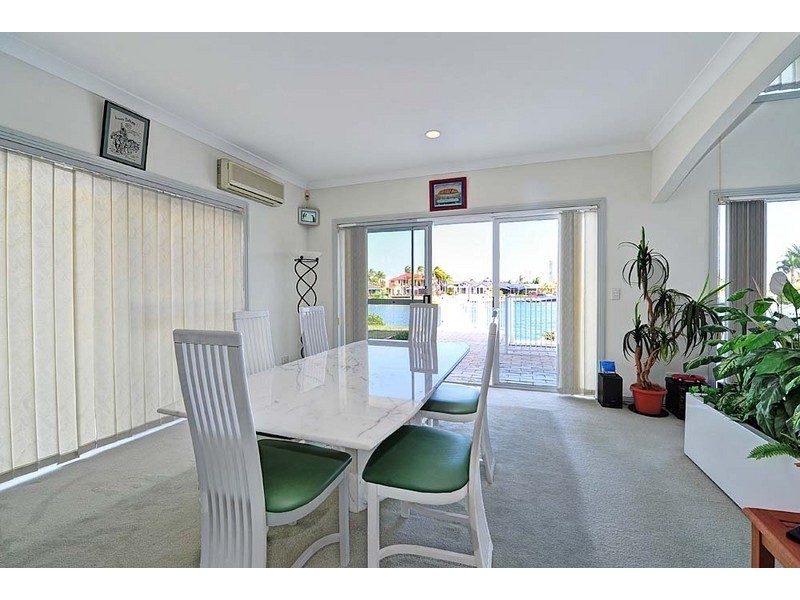 71 Cockleshell Court, Runaway Bay QLD 4216