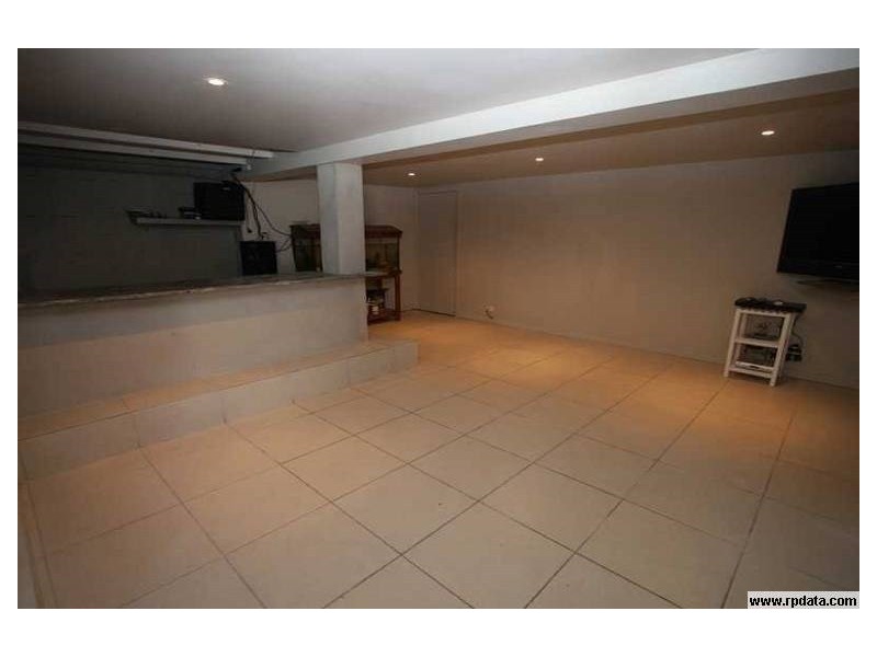 20 Bambarra Street, Southport QLD 4215