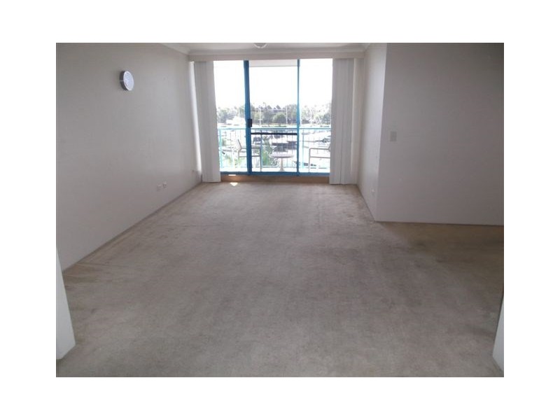 21/249 Bayview Street, Runaway Bay QLD 4216