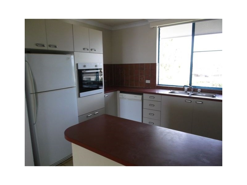 21/249 Bayview Street, Runaway Bay QLD 4216