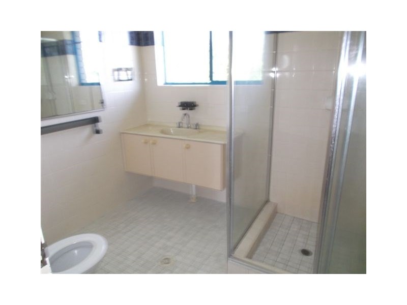 21/249 Bayview Street, Runaway Bay QLD 4216