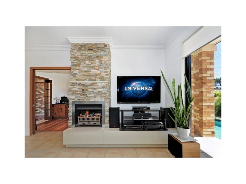 1/10 Broad Street, Labrador QLD 4215