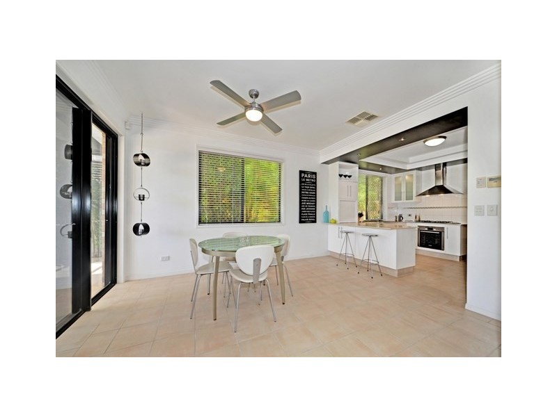 1/10 Broad Street, Labrador QLD 4215