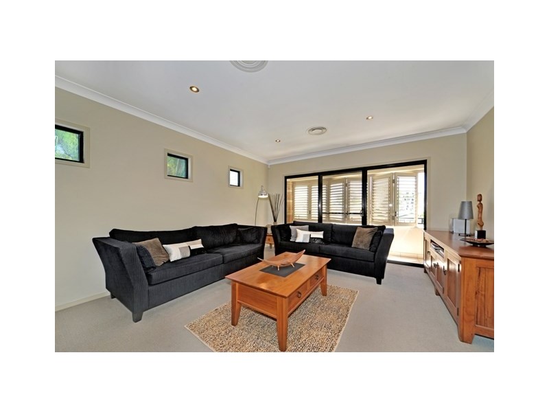 1/10 Broad Street, Labrador QLD 4215