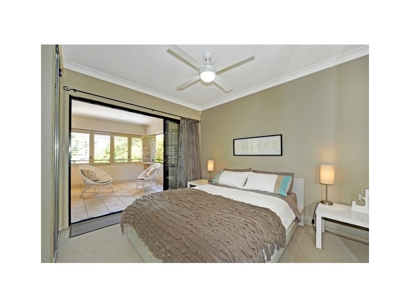 1/10 Broad Street, Labrador QLD 4215