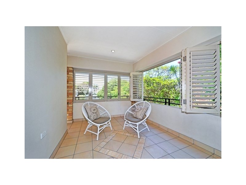 1/10 Broad Street, Labrador QLD 4215