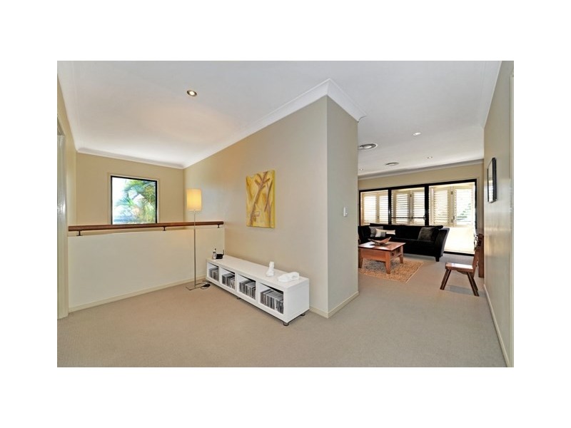 1/10 Broad Street, Labrador QLD 4215